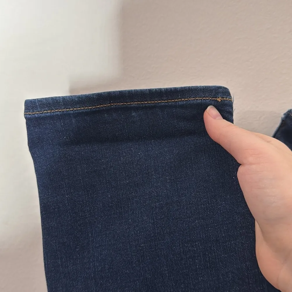 American Eagle Outfitters Artist Cropped Jean Dark Wash Stretch Jeans Size 6 - Image 8