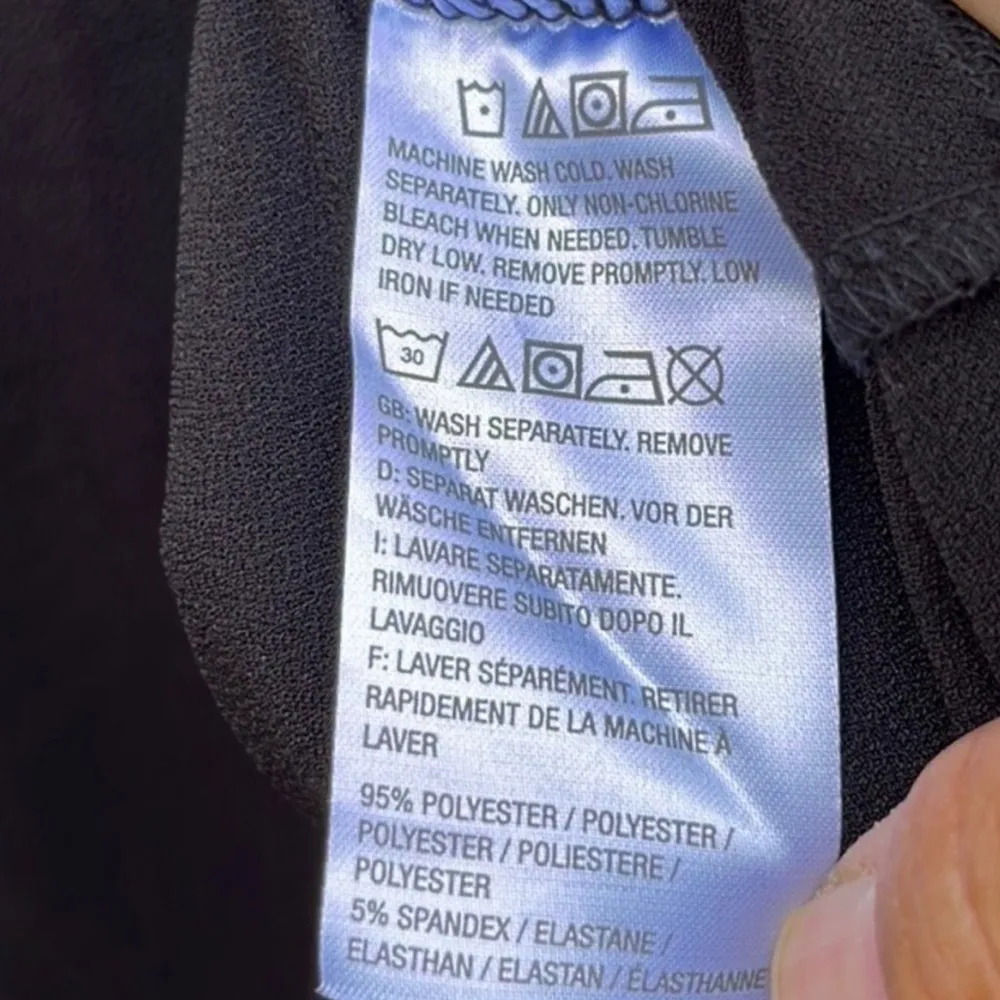 Euc Susan Graver Sleeveless Top - Image 5