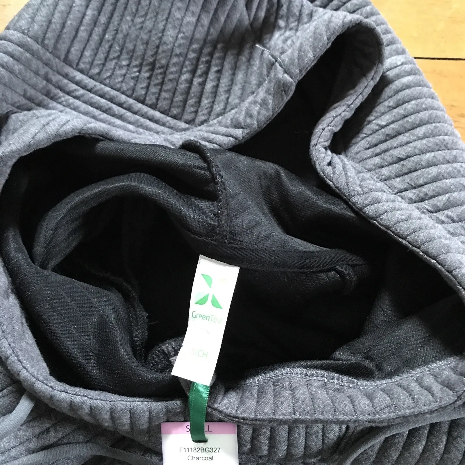 NWT Green Tea Women's Charcoal Gray Quilted Pullover Hoodie S - Image 7