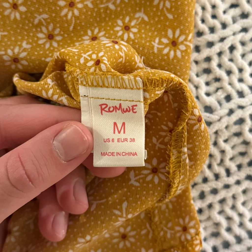 Romwe Yellow Gold Ditsy Floral Tie Strap Mini Dress Boho Size Medium - Image 3