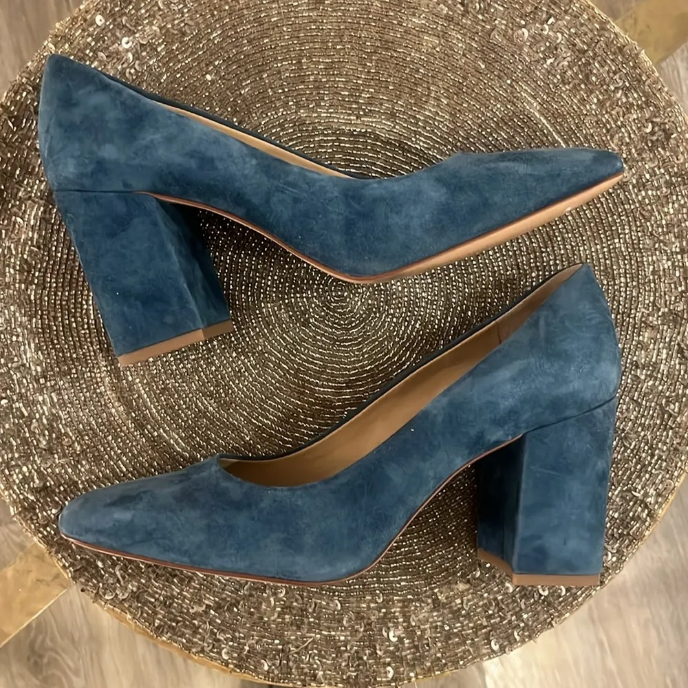 Ann Taylor Blue Suede leather Block Heel Pumps size 8.5 - Image 7