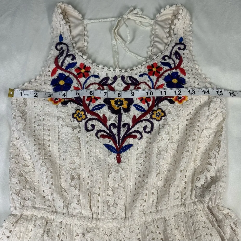 Xhiliration White Lace Embroidered Floral Short Romper Pockets Boho Juniors M - Image 3