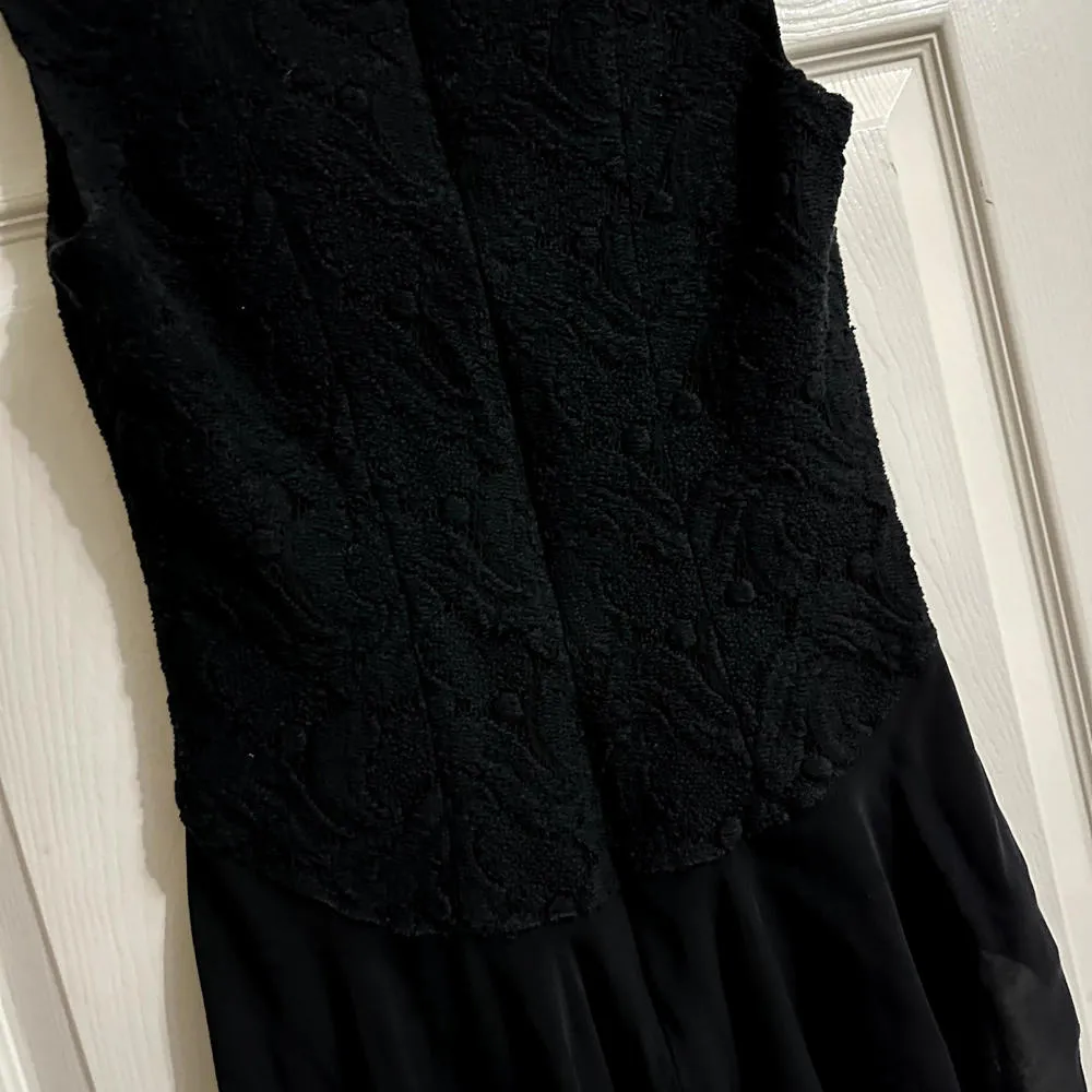 Elie Tahari Women's Hi Low Blouse Top sz XS extra small shirt V Neck Black Lace - Image 9