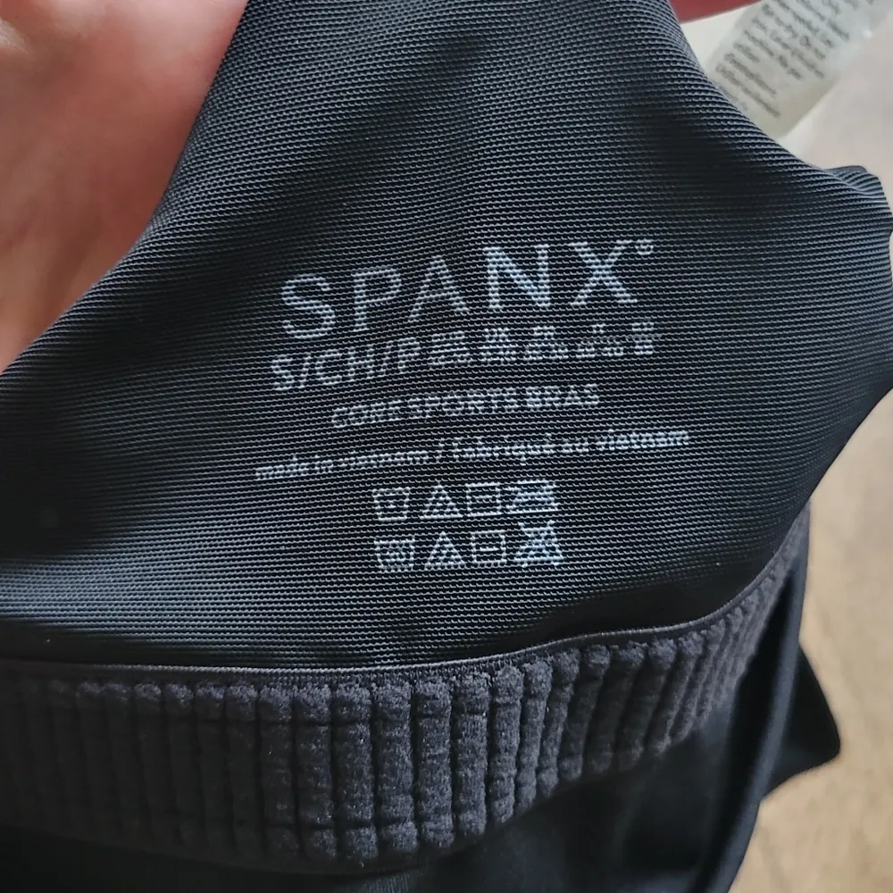 Spanx  Longline Medium Impact Sports Bra Black - Image 7