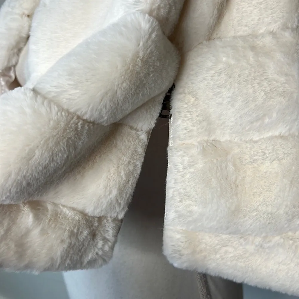 Betsey Johnson Fur Cape - Image 9