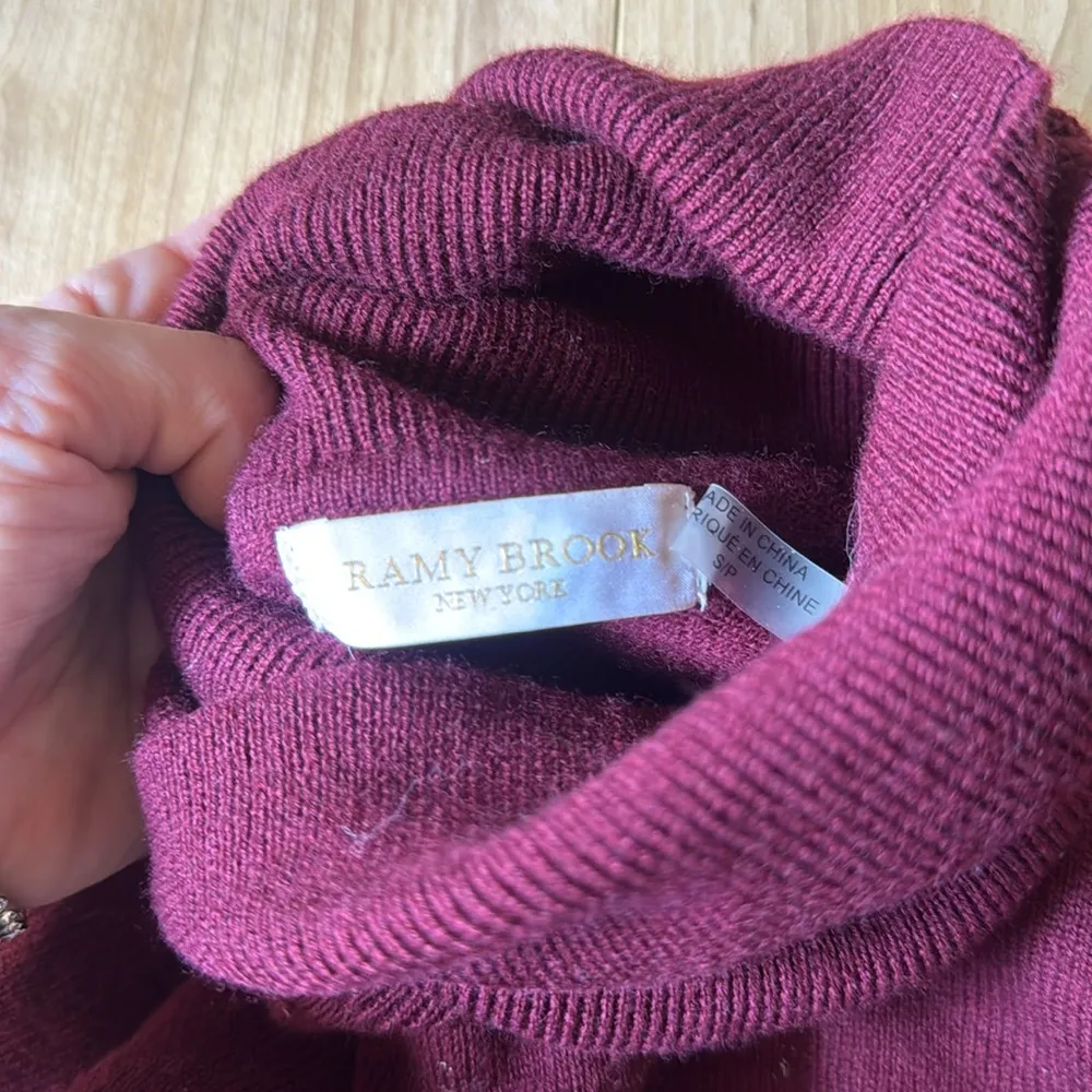 Women's Burgundy Sweater - Image 5