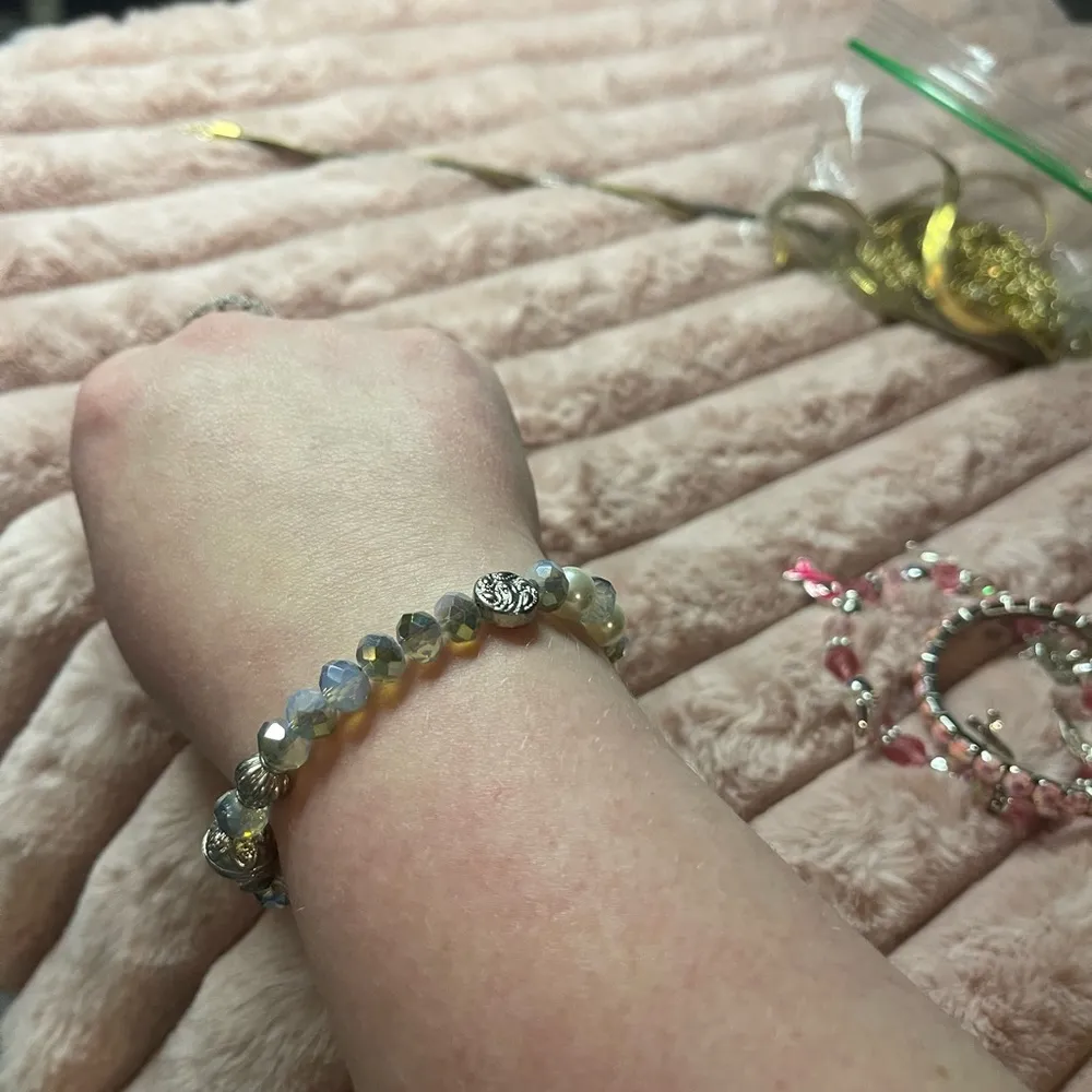 Elephant mixed media stretch bracelet Blue - Image 7