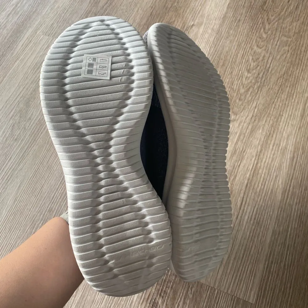 NEW Sketchers Memory Foam Sneakers - Image 4