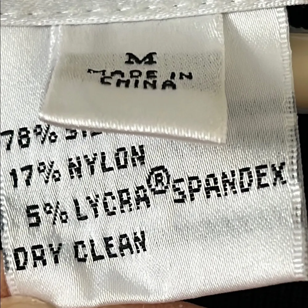 Talbots Black Fitted 3/4 Sleeve V-Neck Sweater - Image 3