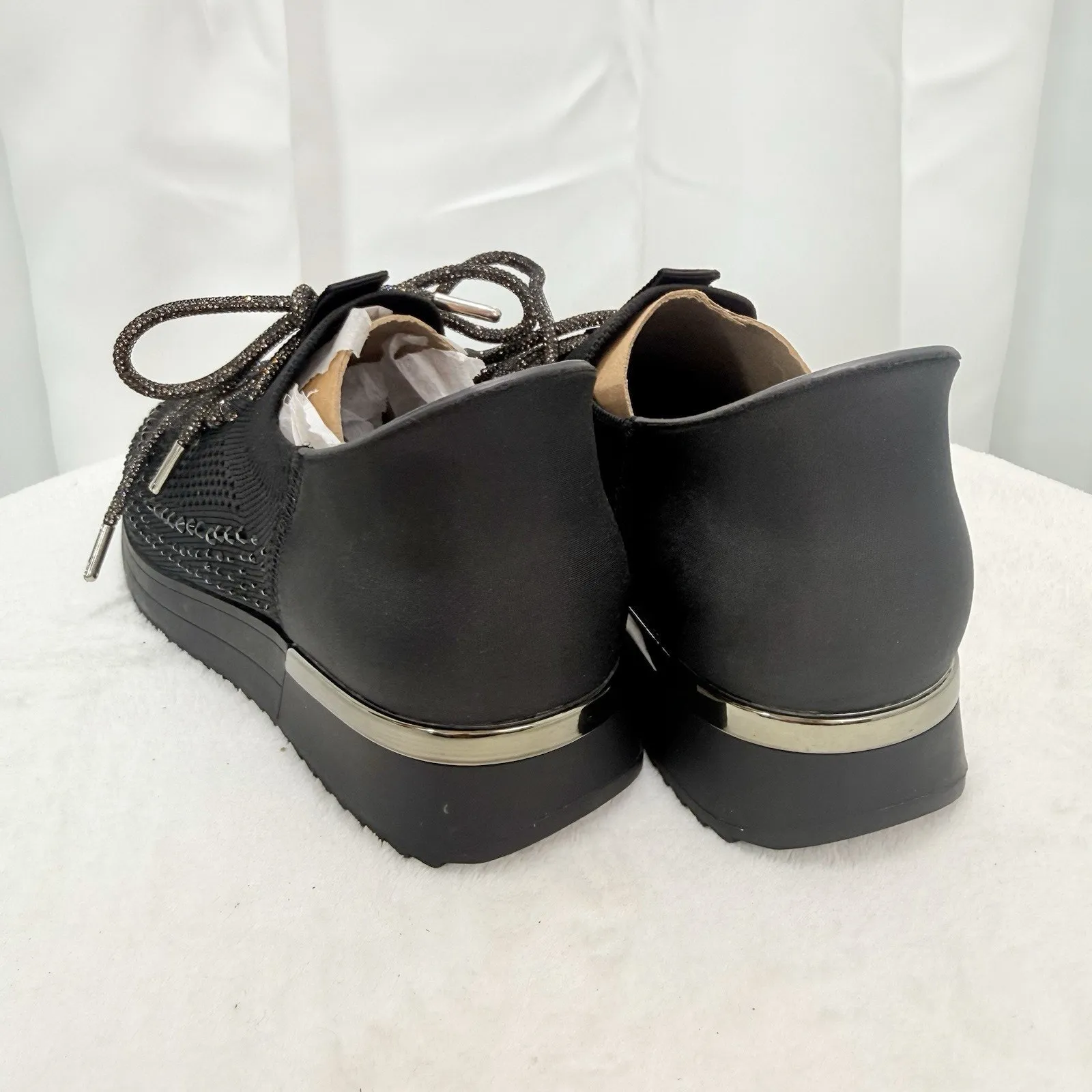 Kenneth Cole Reaction Kacey Women's Walking - Image 4