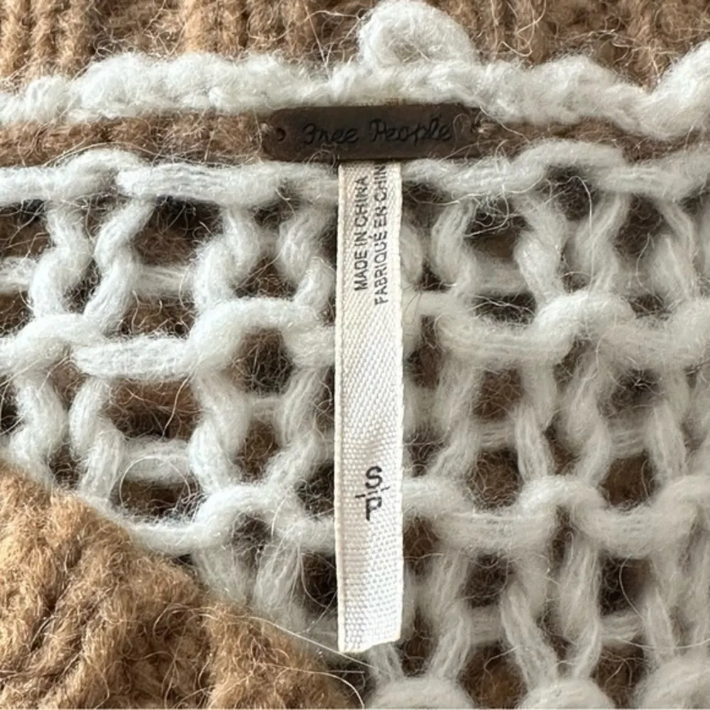 Free People Women’s Size S Tan Beige Cream Striped Color Block Loose Fit Sweater - Image 5