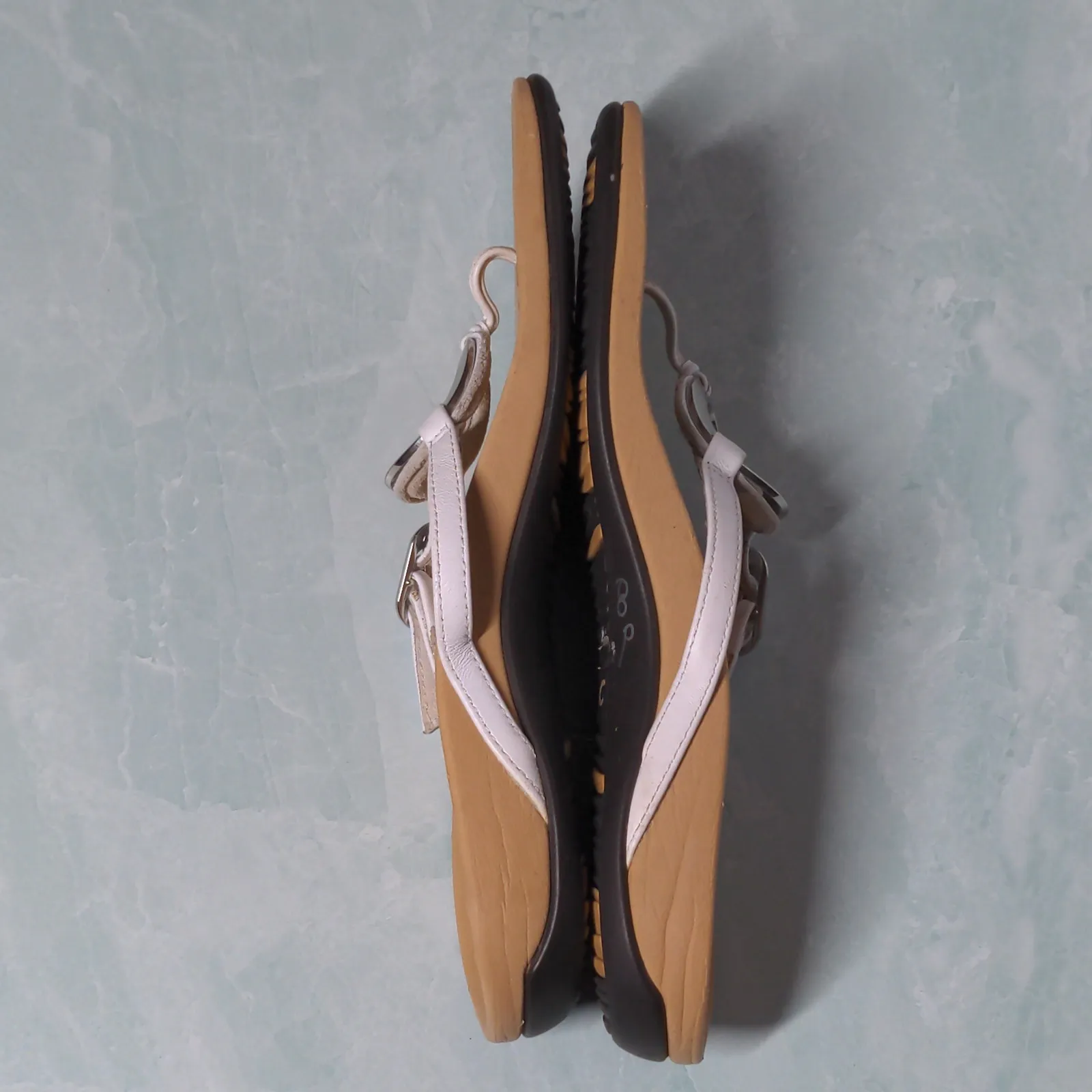 Vionic White Flip Flop Sandal Karina - Size 10-10.5 (est.) - Image 6