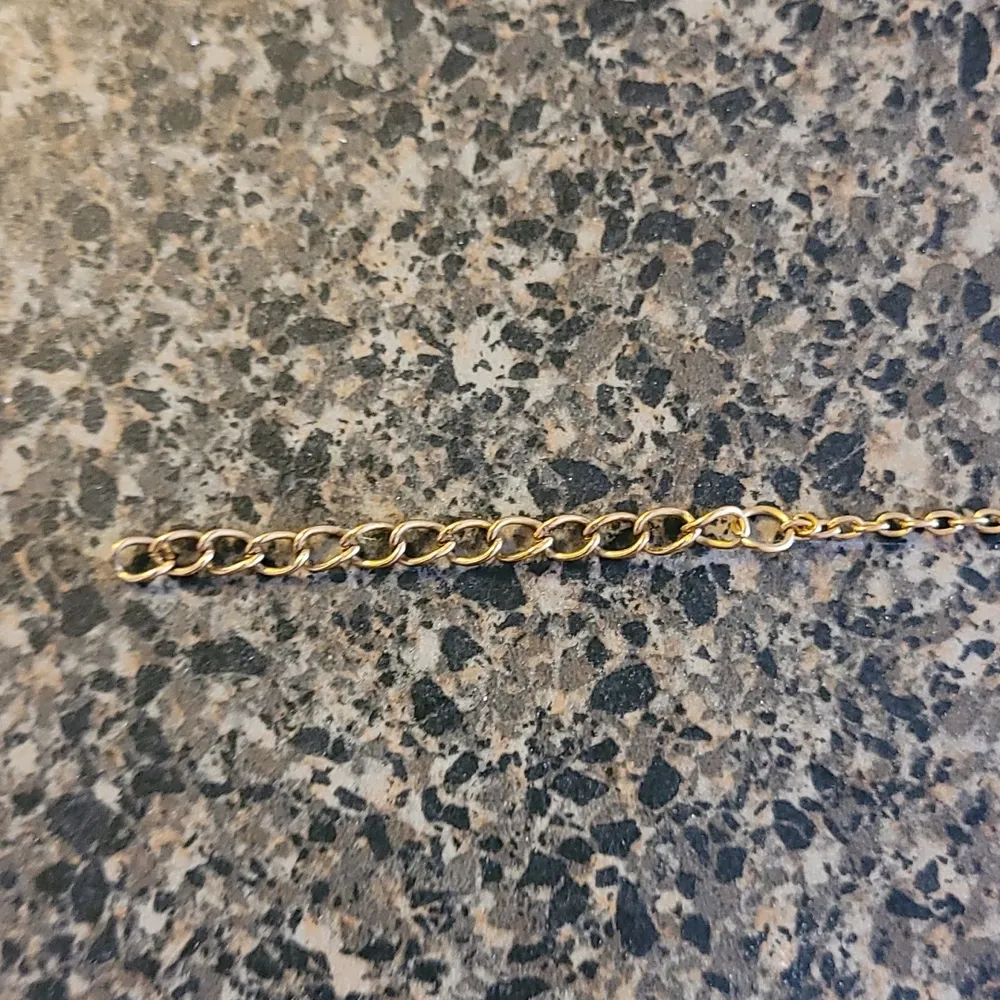 Gold Arrow Bracelet - Image 5
