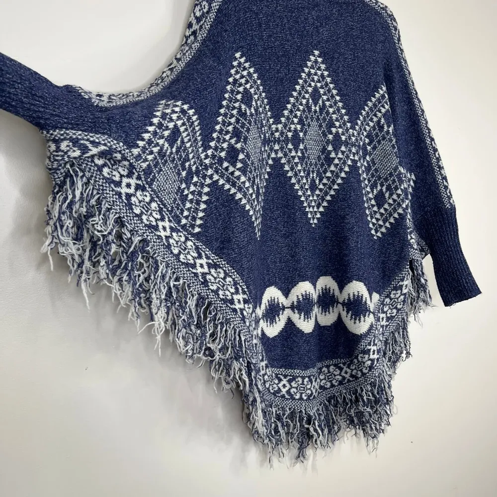 Aztec Blue & White Printed Fringe Trim Knit Poncho Size M - Image 6