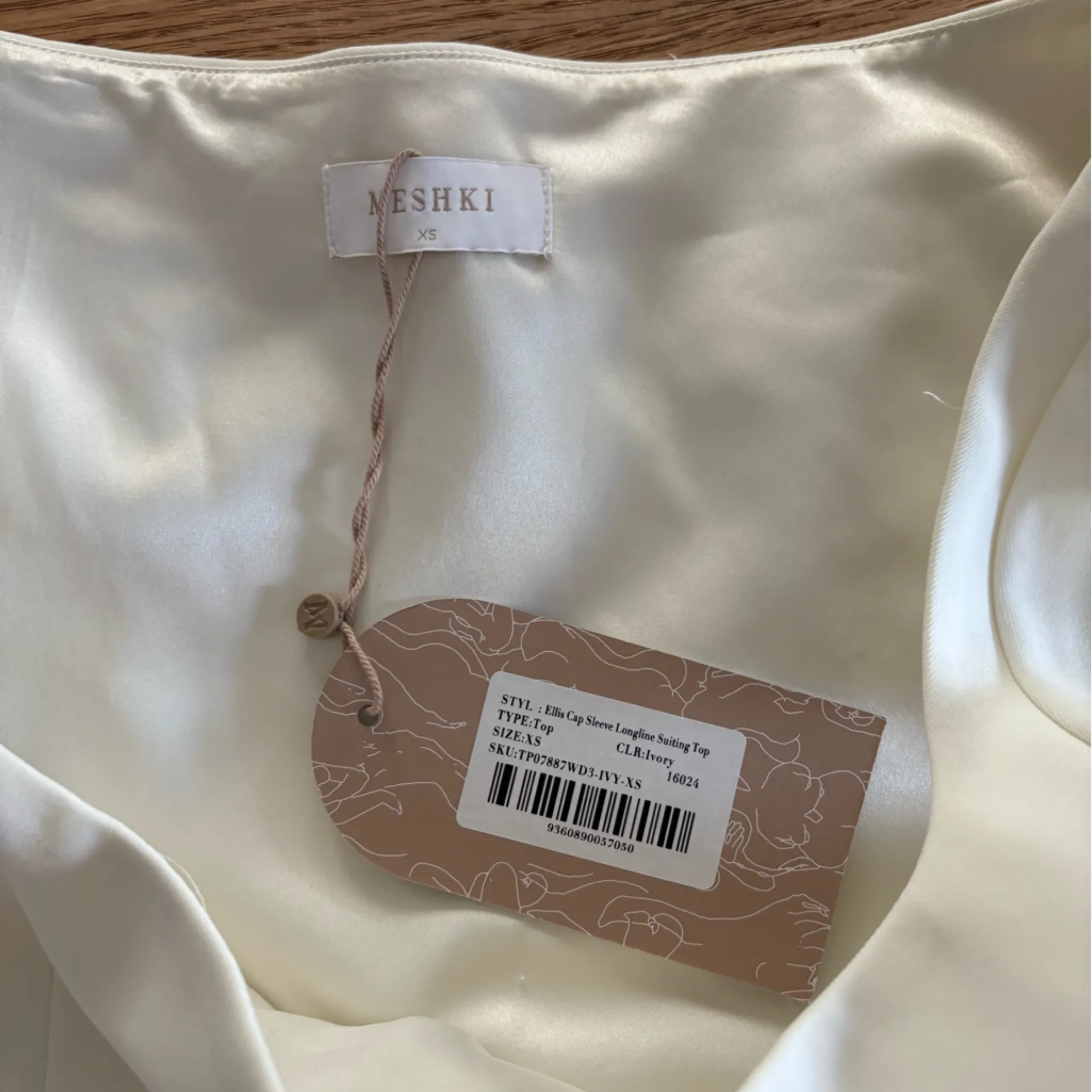 Meshki  white 2 piece set - Image 5