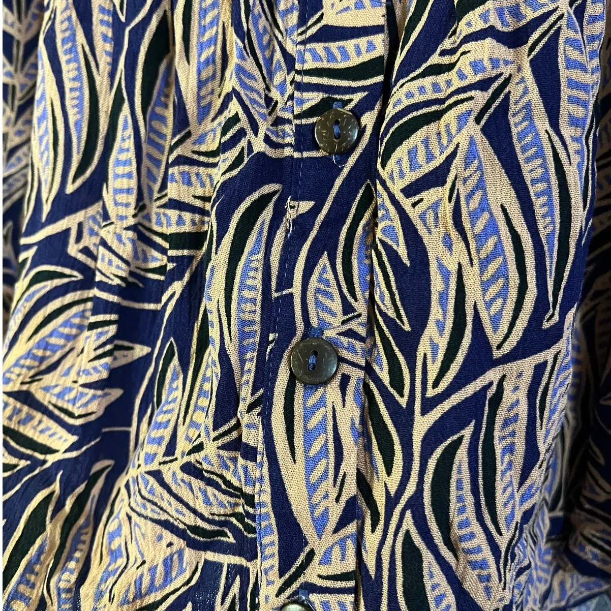 Avenue SIZE 26/28 Leaf Patterned Button Up Top Olivia Pintuck Shirt Blouse - Image 11