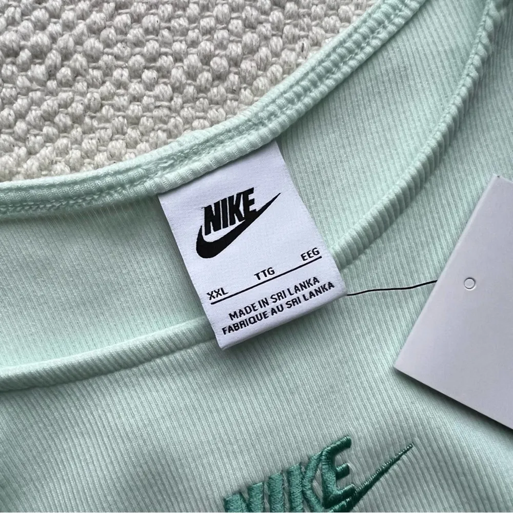 Nike Air Barely Green Washed Teal Ribbed Cropped Tank Top Women’s XXL - Image 8