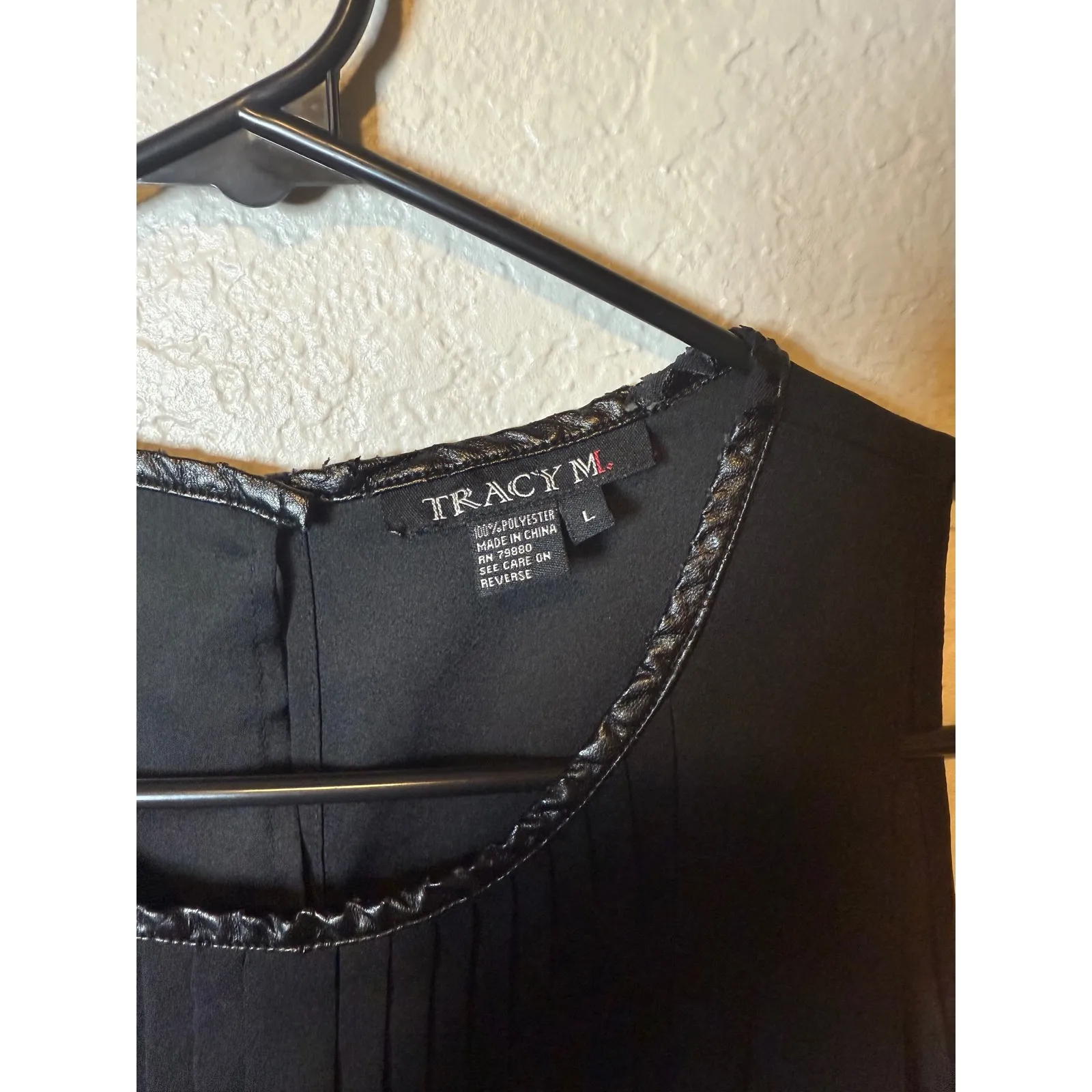 Tracy M Black Sleeveless Blouse Top Pleated Career Party Elegant Women's Size L - Image 5