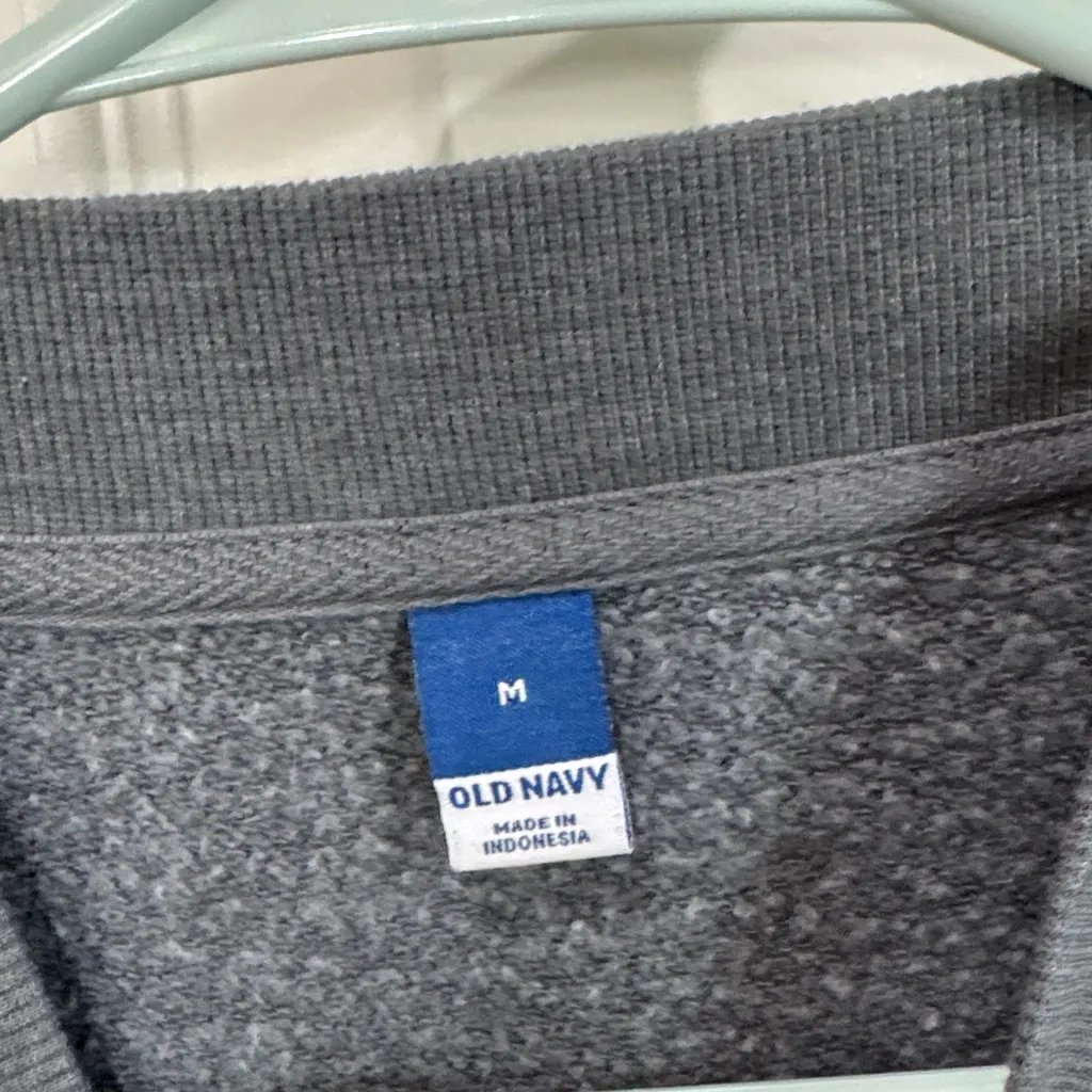 Old Navy Gray Sweatshirt - Image 3