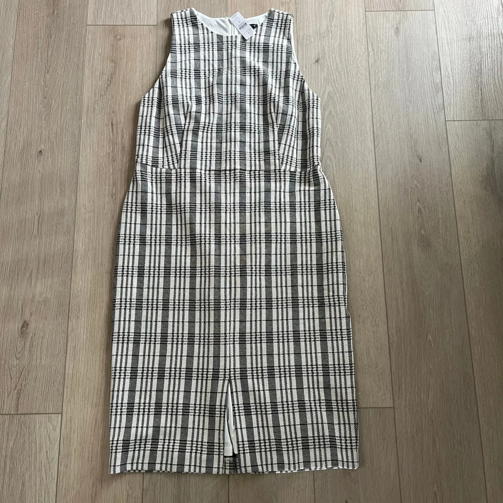Ann Taylor Women's Black and White Plaid Sheath Dress Size 14 - Image 2