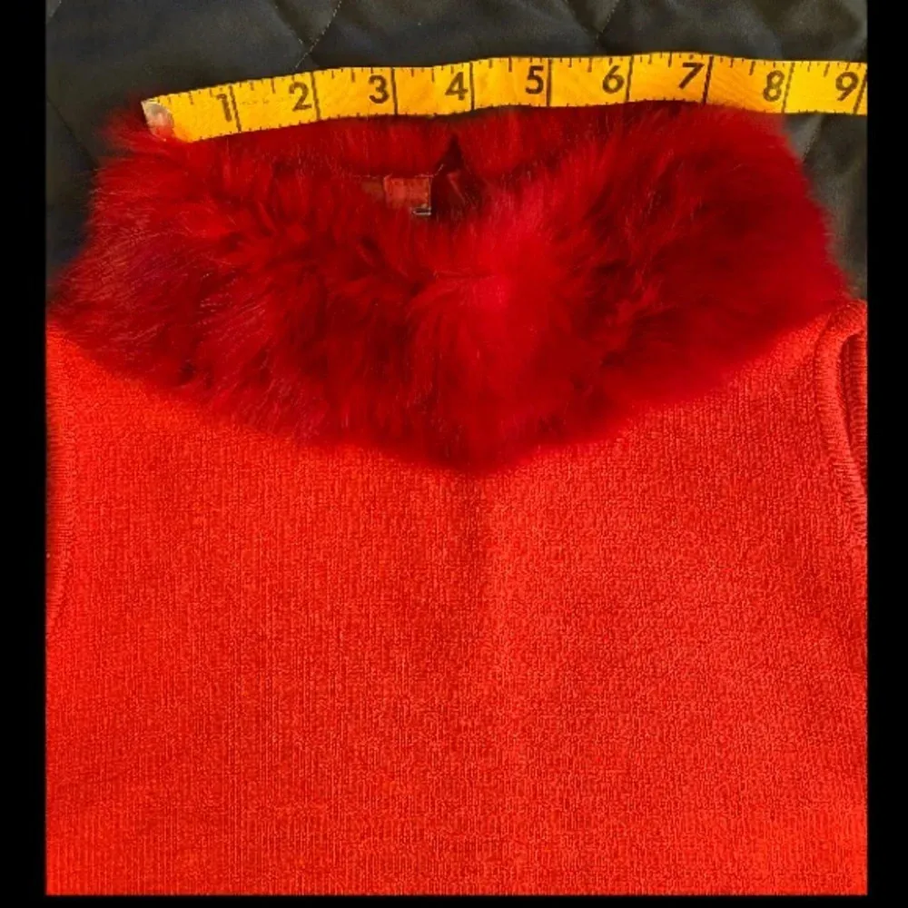 Bette Paige Fur Trim Sleeveless Sweater​ Red Size L - Image 10