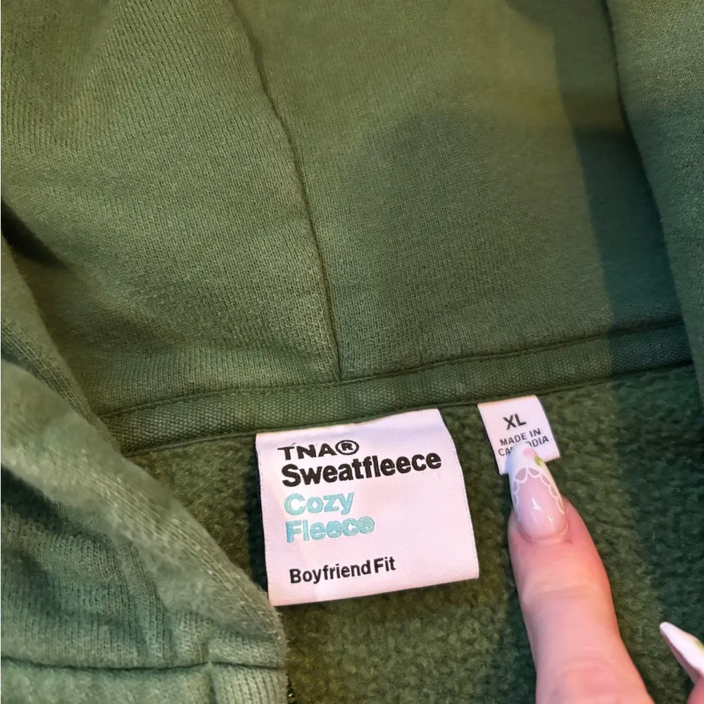Aritzia TNA Cozy Fleece Hoodie Green Size XL - Image 2