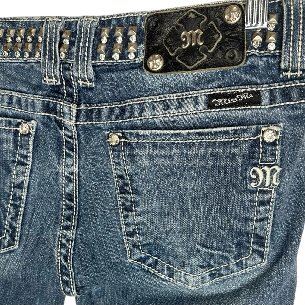 Miss Me Straight Bling Belt Rhinestone Studded Distressed Jeans Size 29 - Image 9