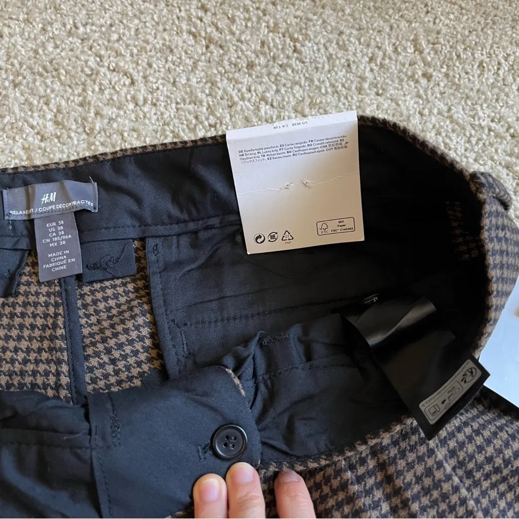 H&M Women’s Brown Houndstooth Trousers Size‎ US 38 Relaxed Fit Office Style - Image 4