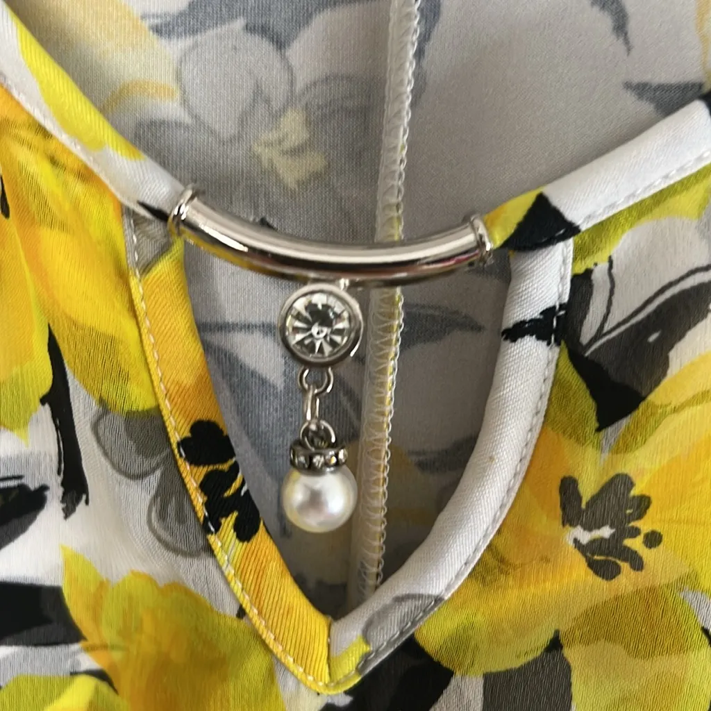 Notations EUC  Yellow Floral Sheer Blouse sz 3x - Image 4