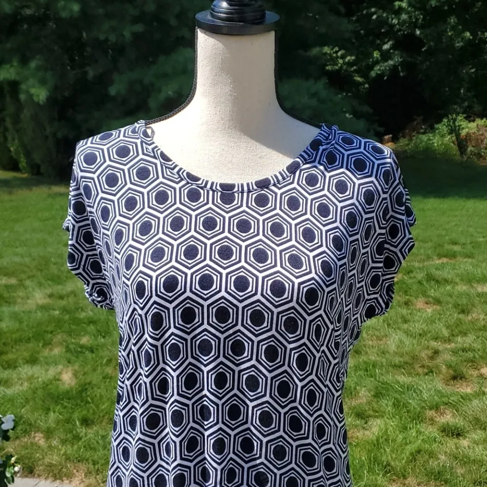 Michael Kors Geometric High Low Short Sleeve Top - Image 2