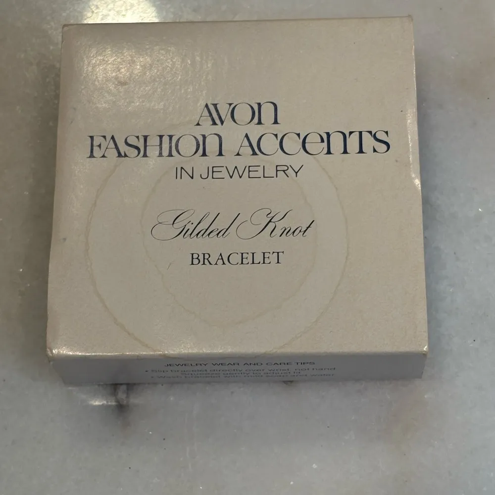 Avon Gilded Knot Gold Tone Cuff Bracelet NIB 1977 Vintage - Image 3