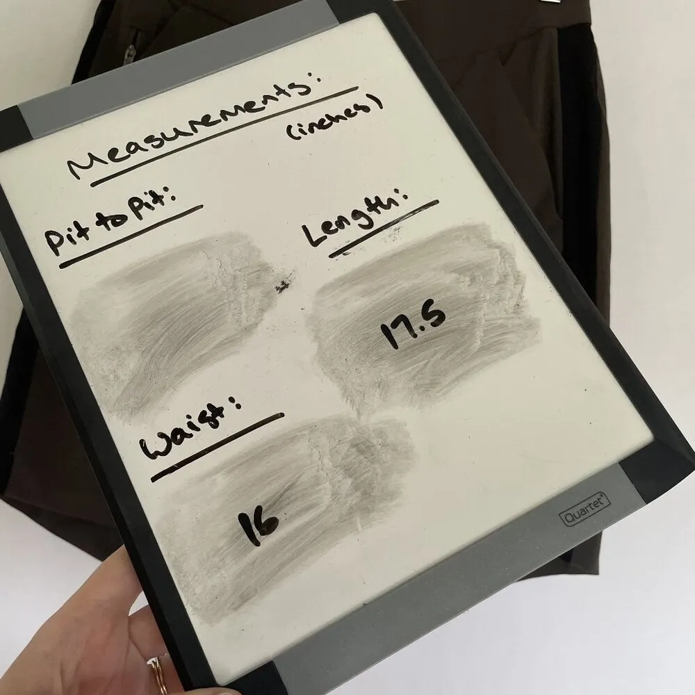 Athleta size 6 women's racer side stripe gray and black mid length summer shorts - Image 2