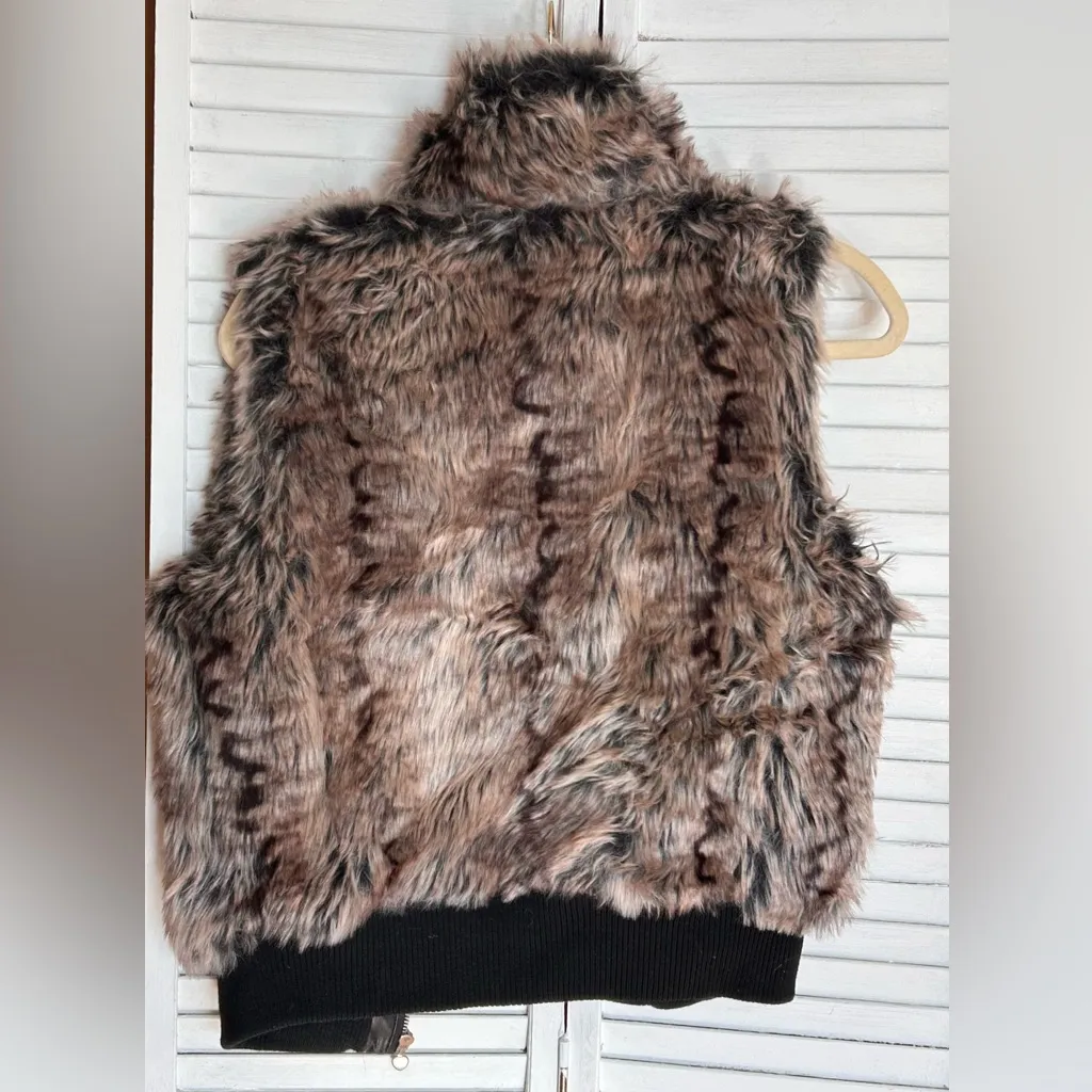 Dollhouse Size Small Super Soft Faux Fur vest lined - Image 2
