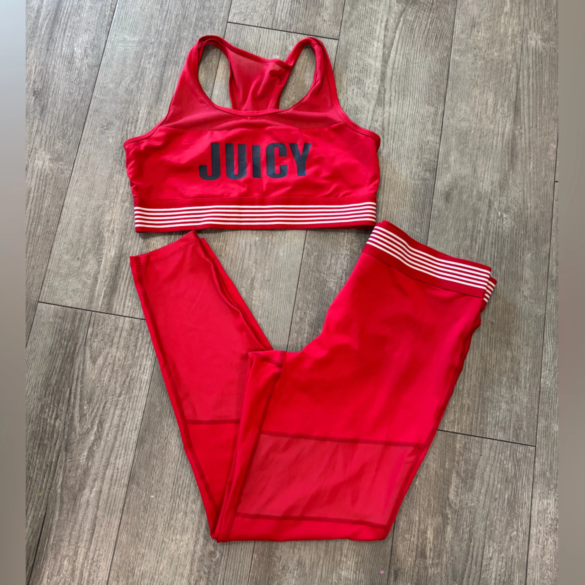 Juicy Couture Bold Red  set - Image 2