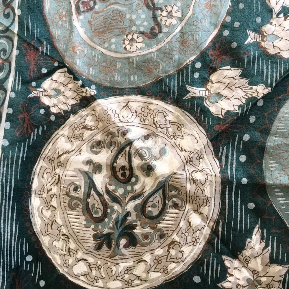 VTG Silk Hand Rolled Scarf European High Middle Ages Royalty Hearts 33X33 Retro Blue - Image 5