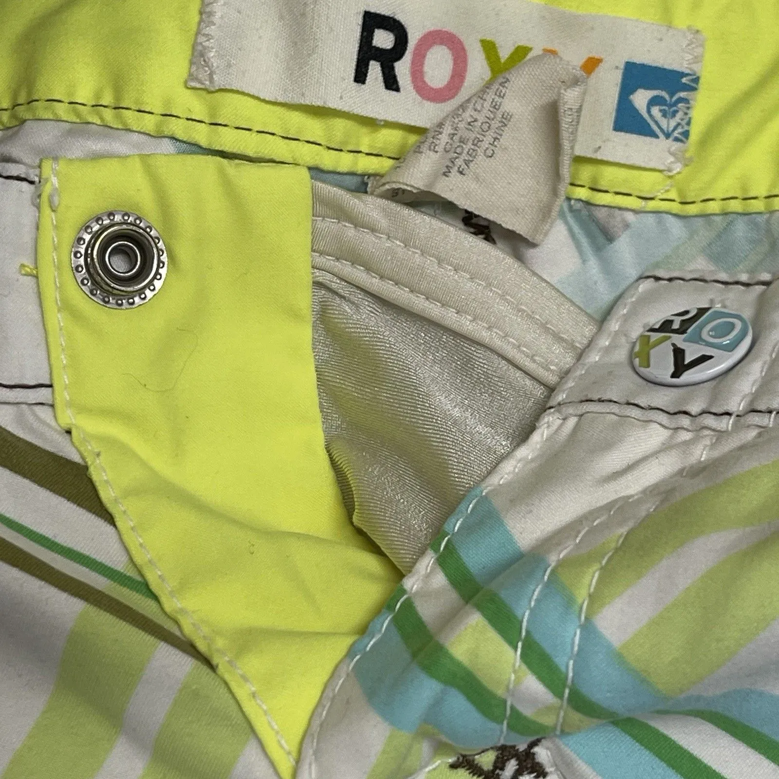 Vintage Y2K Roxy Board Shorts Womens Sz 5 White Blue Green Brown Plaid - Image 12