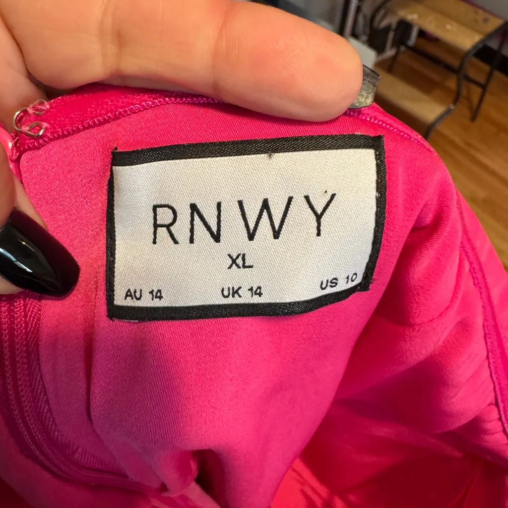 RNWY Vibrant Pink Strapless Wide Leg Jumpsuit in size 10 - Image 4