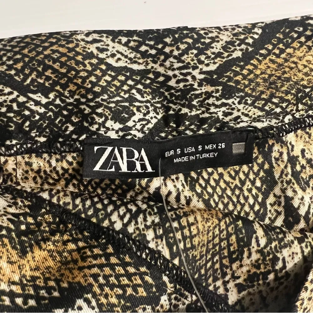 ZARA Snakeskin Print Skort/Skirt - Image 5