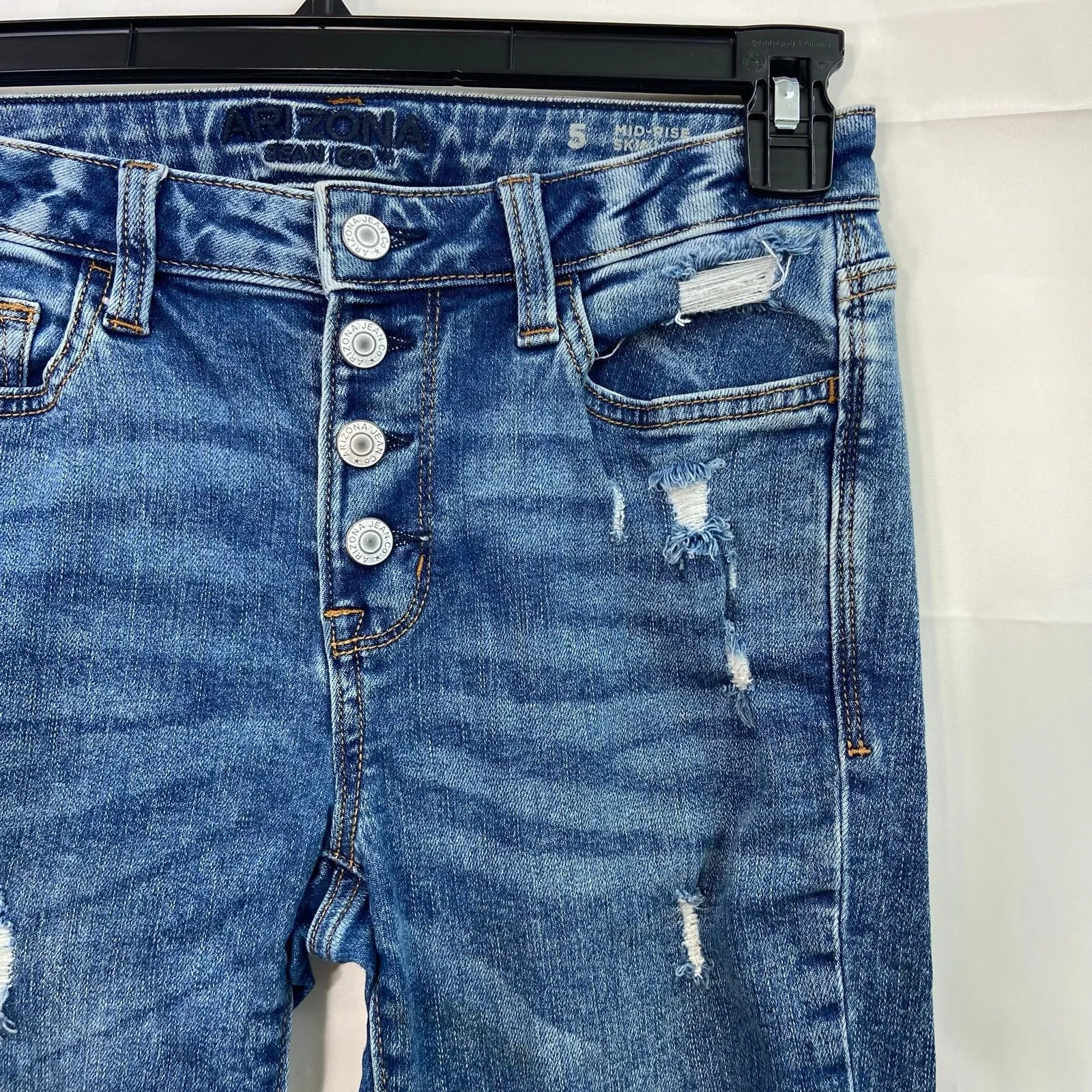 Arizona Jean Co women's medium wash multibutton stretch midrise distressed jeans - Image 2