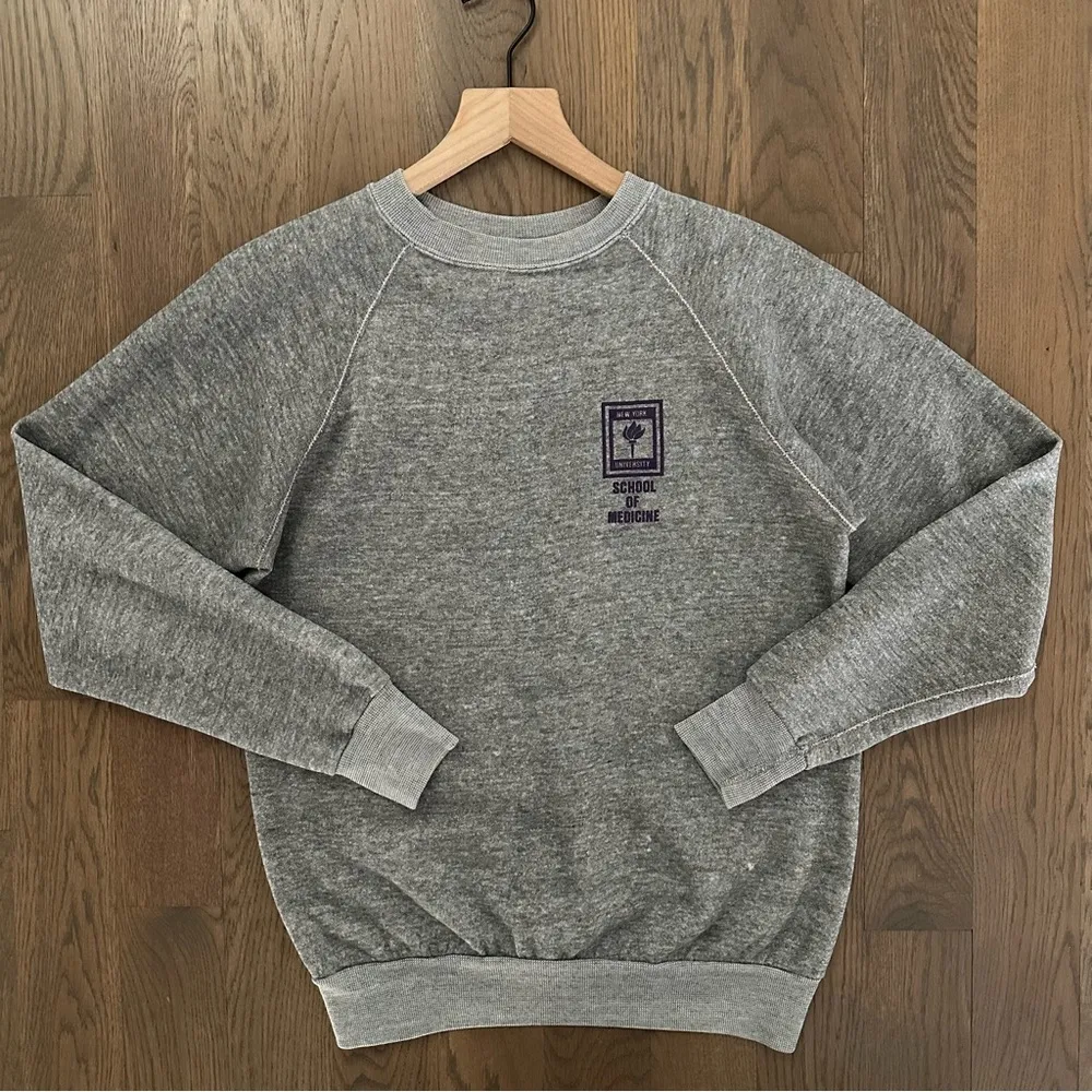 Vintage New York University Crewneck Raglan Sweatshirt Heather Grey Size Medium Gray - Image 6