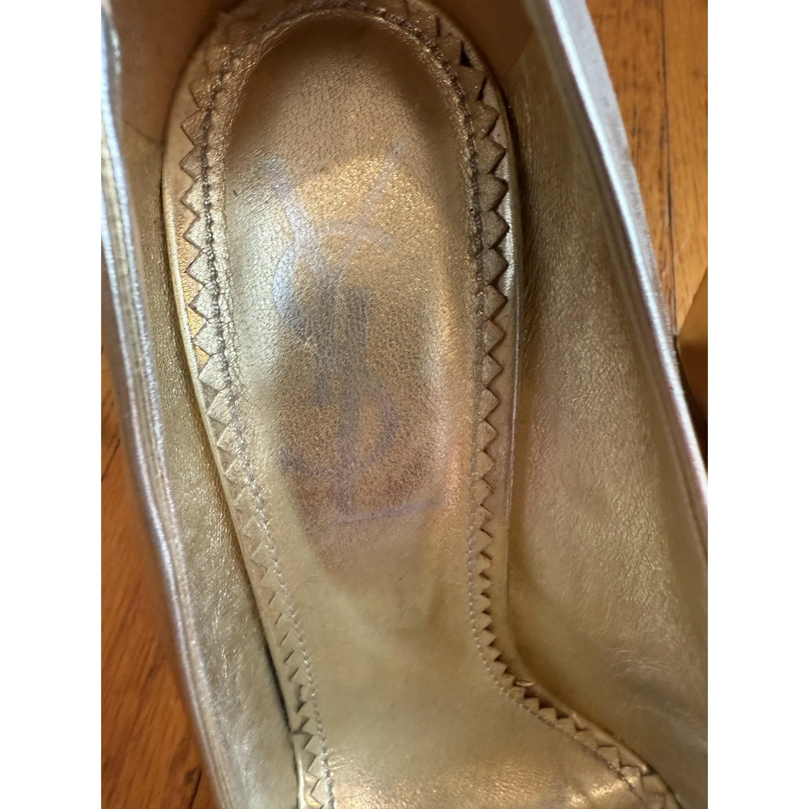 Yves Saint Laurent Shoes Womens Size 38 Gold Peep Toe Platform High Heels Italy - Image 2