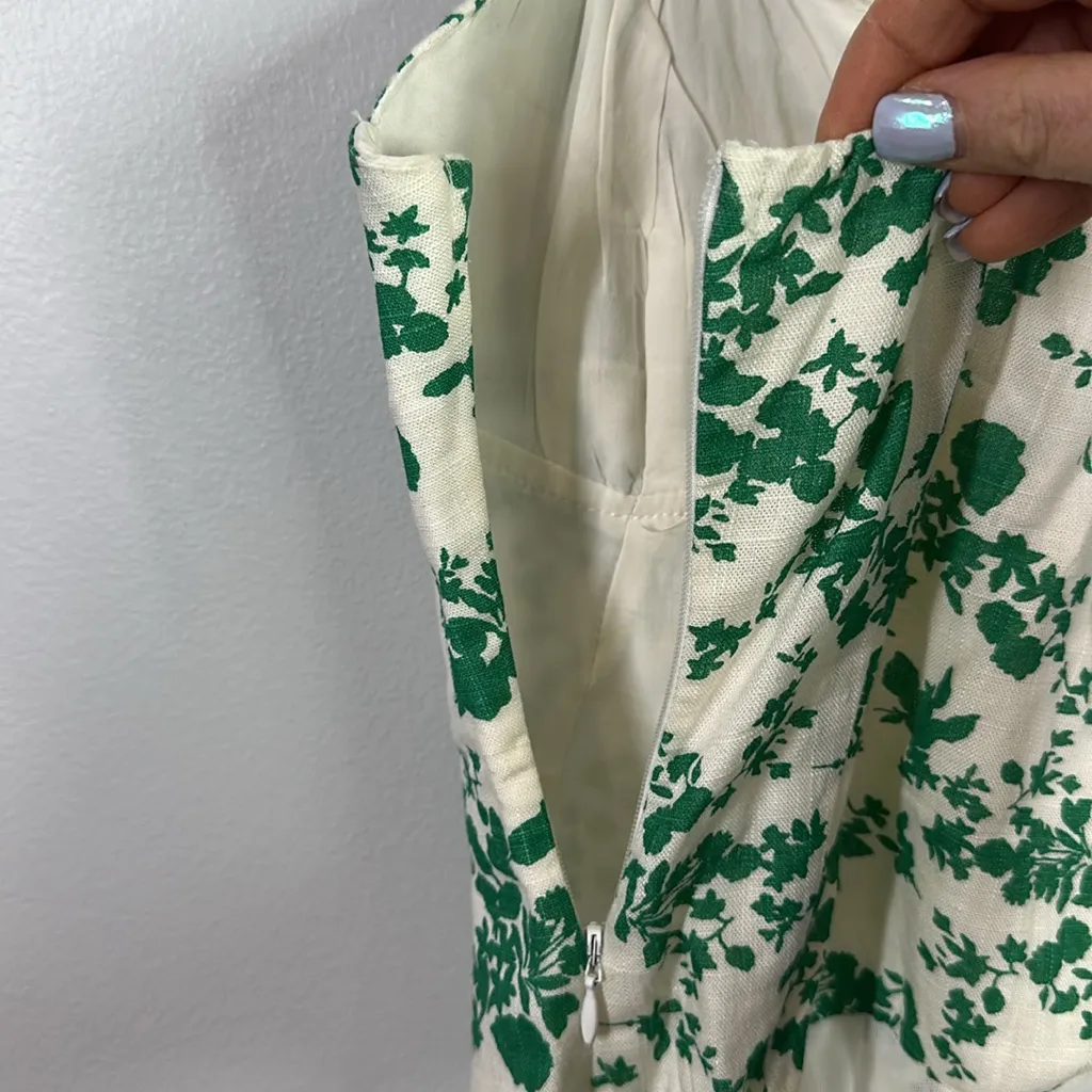 Lulus green floral bodysuit tie straps size medium - Image 6