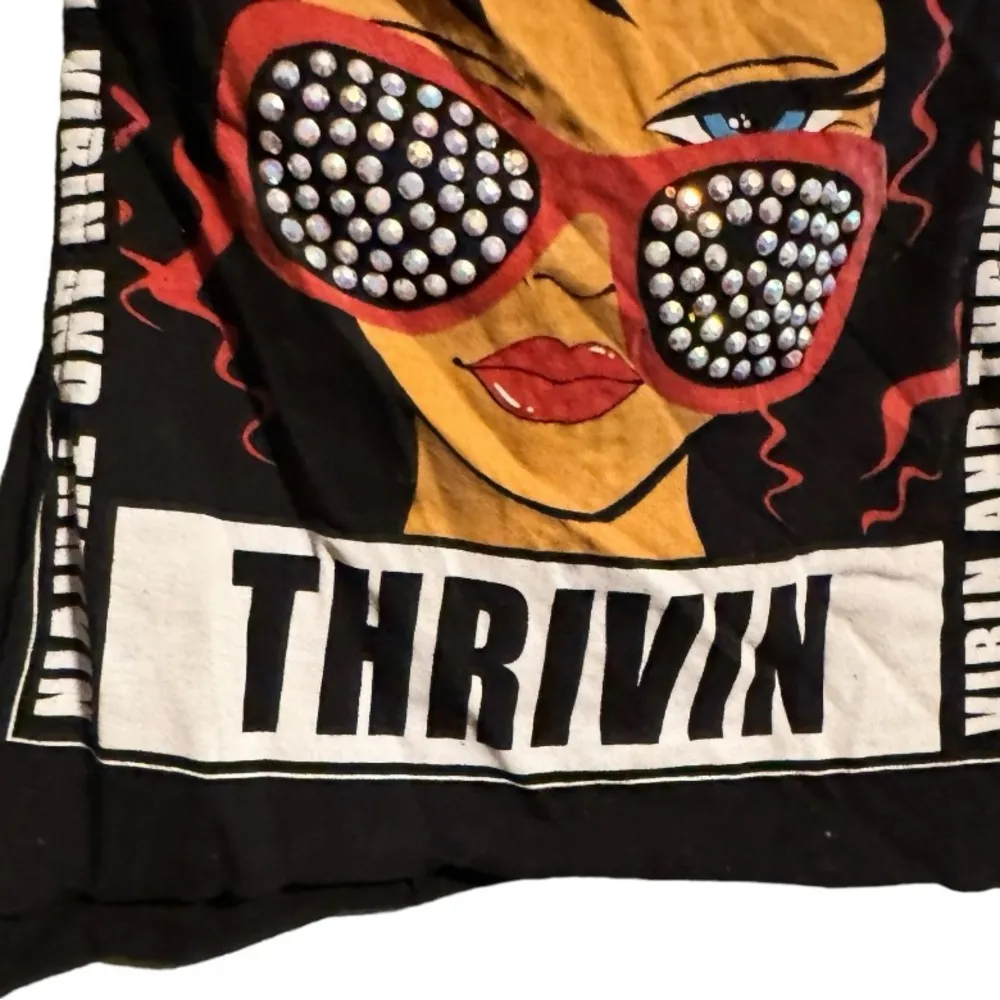 Vintage Vibin and Thrivin Black Top Size XS - Image 3