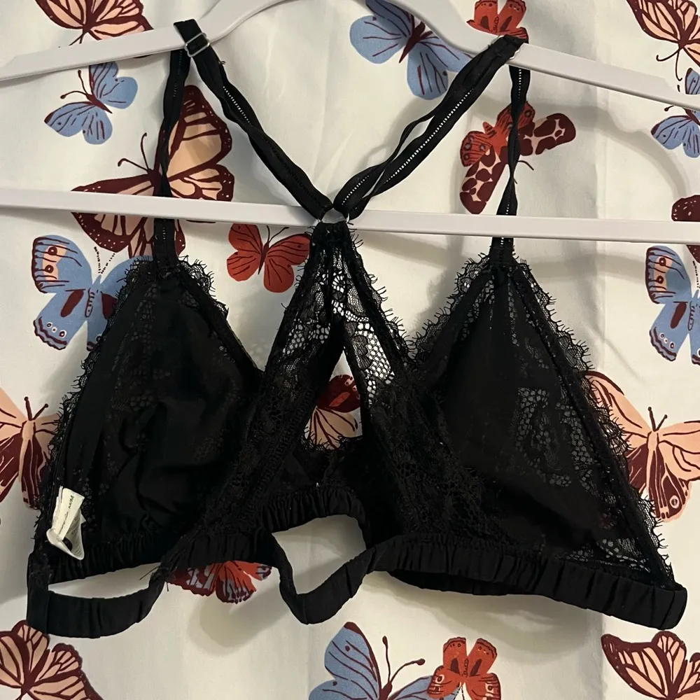 Lace triangle bralette - Image 2