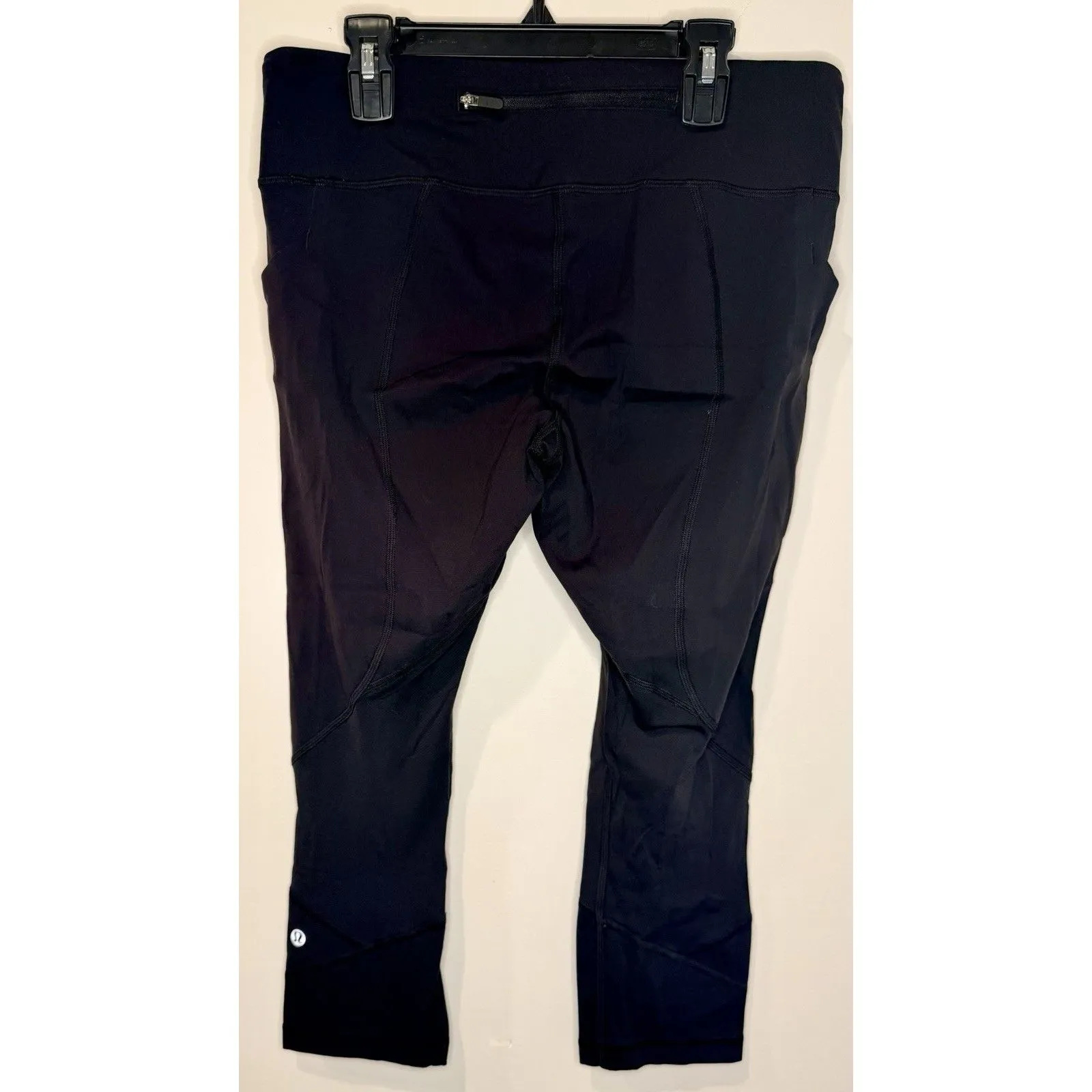Lululemon Pace Rival Crop Leggings Black Size 8 EUC!! - Image 4