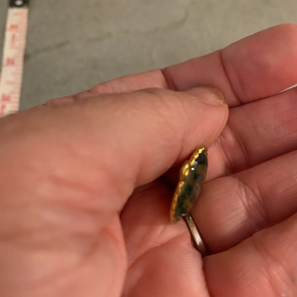 VIRGIN MARY SACRED HEART MEDAL Charm Italian Italy Estate Sale Gold - Image 4