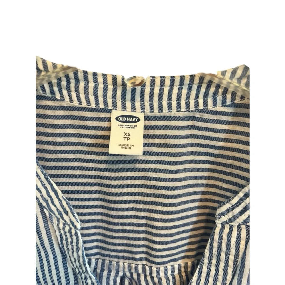 Women's Old Navy Striped Blouse XS Blue White - Image 2