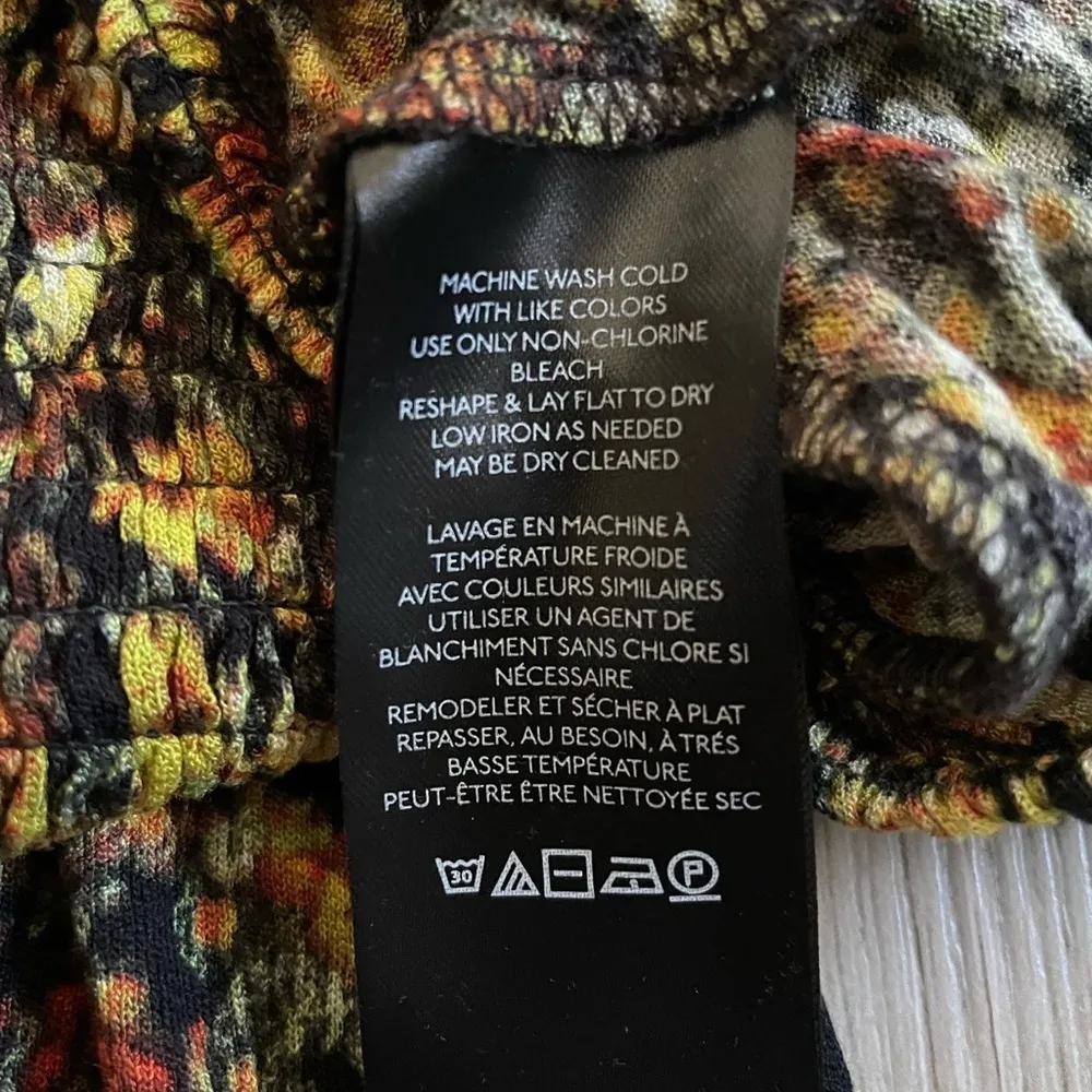 NWT Urban Outfitters Elowen Black Floral Puff Sleeve Blouse size S - Image 9