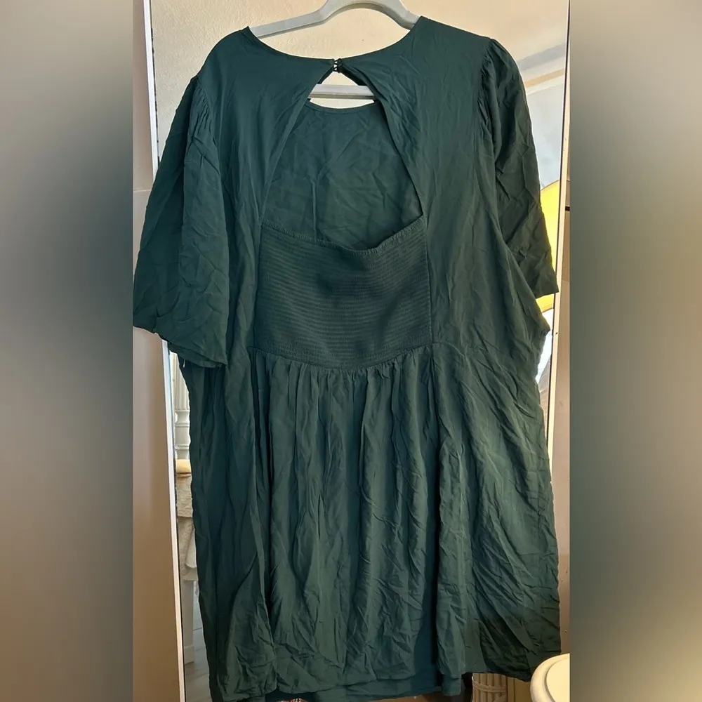 NEW Green Old Navy Fit & Flare Puff sleeve Smocked Mini Dress 4X - Image 3