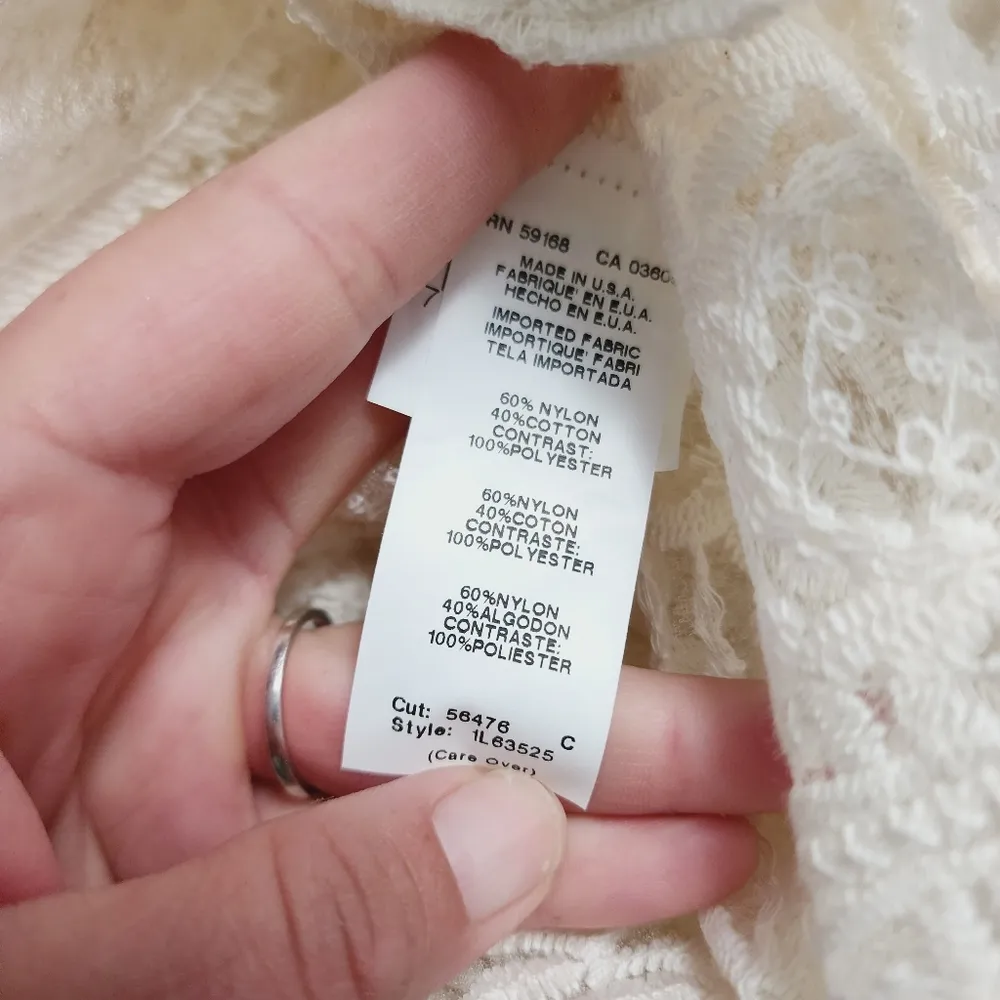 Karen Kane cream lace shell flare top size large - Image 8